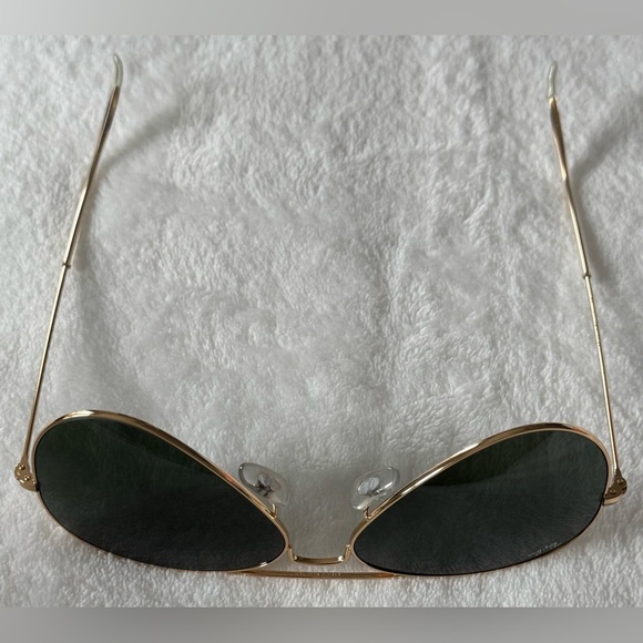 NEW Ray-Ban Classic Aviator Green Lenses Gold Frames Unisex Sunglasses - Picture 4 of 5